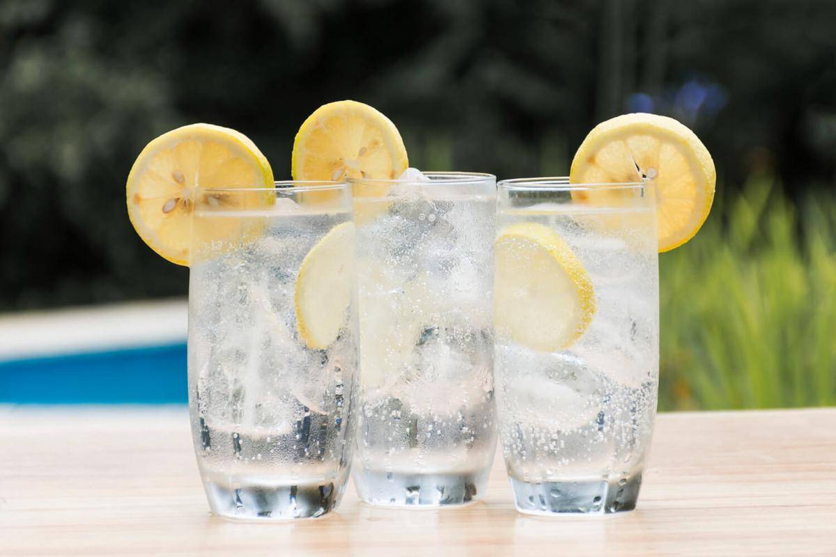 ilustrasi sparkling water (freepik.com/freepik)